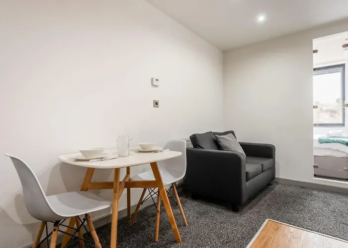 Modern Budget 1 Bed Flat In Central Halifax